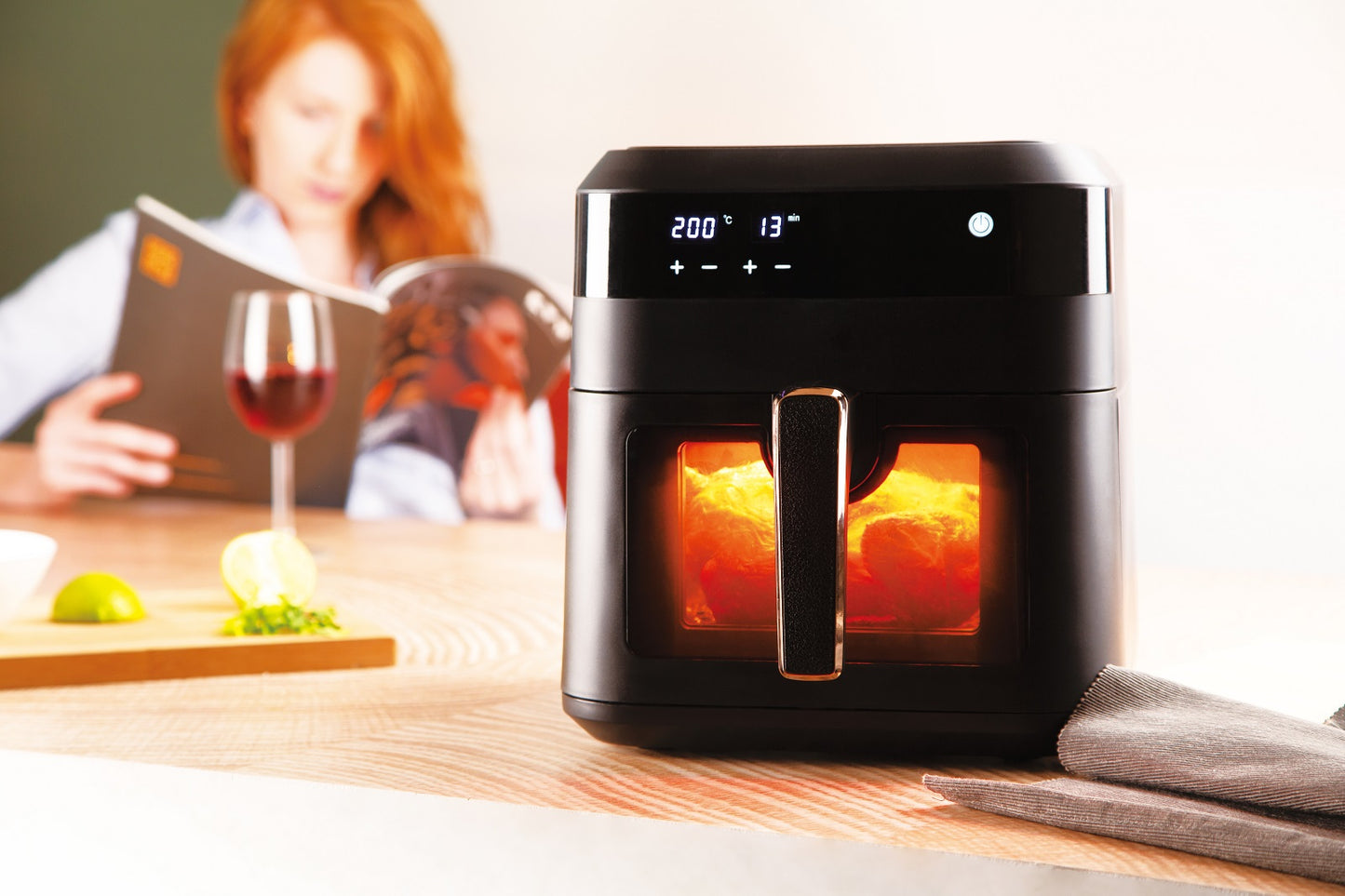 Berlinger Haus Air Fryer, tilavuus: 6,3L, 1300 W, lämpötilan säätö 80-200°C välillä