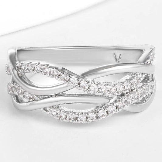 Kullattu TerÀsSormus Valkoisella EmporiaŸ Kristallilla