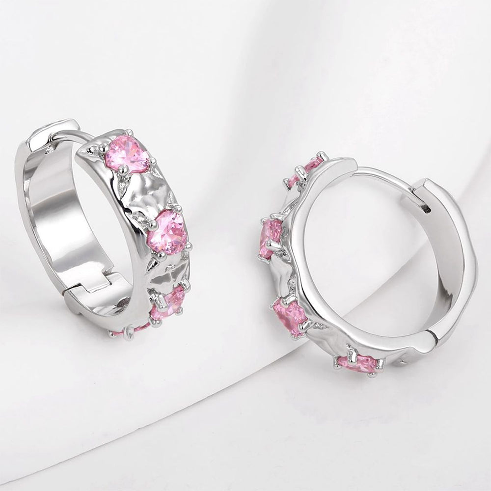 Kullattu TeräsKorvakorut Valkoisella Emporia® Kristallilla ja Vaaleanpunaisella Emporia® Kristallilla