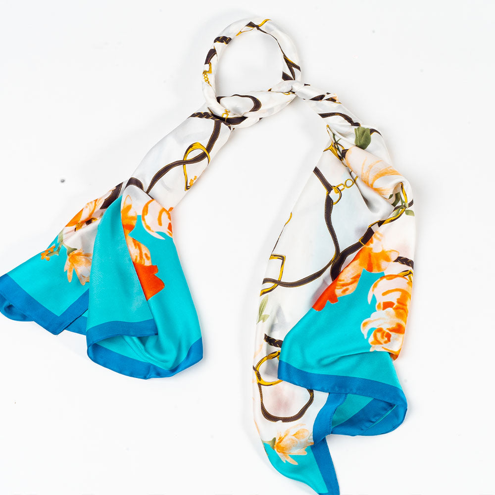 Floral Embrace -huivi, 85 x 180 cm, vaaleansininen, 100% vegaaninen silkki