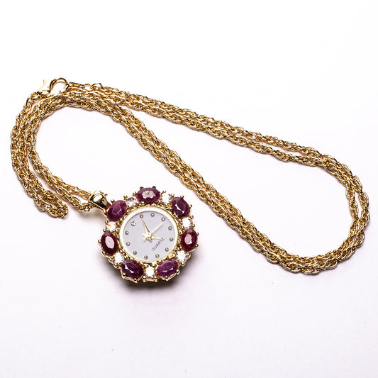 Kullattu TerÀskaulakoru Rubiinilla ja Valkoisella EmporiaŸ Kristallilla