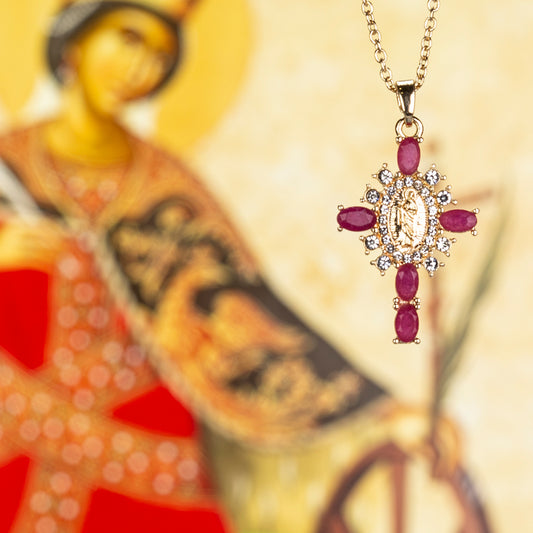 Kullattu TerÀsKaulakoru Rubiinilla ja Valkoisella EmporiaŸ Kristallilla ( Kaulakoru+Riipus )