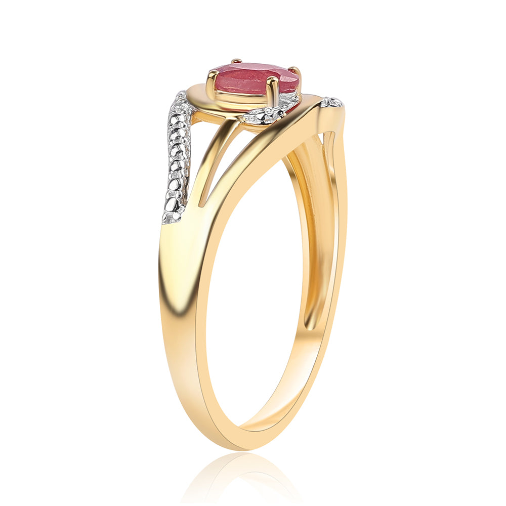 Kullattu hopeaSormus Mosambikin Rubiinilla ja Valkoisella Topaasilla