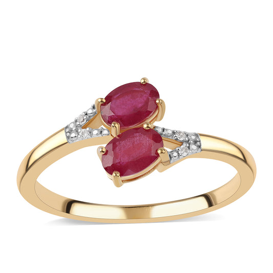 Kullattu hopeaSormus Mosambikin Rubiinilla ja Valkoisella Topaasilla