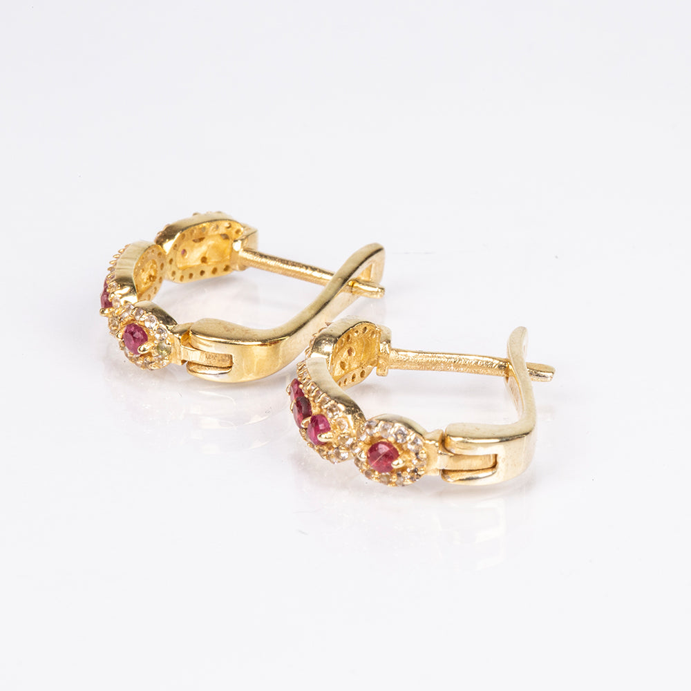 Kullatut hopeat Korvakorut Malagassin Rubiinilla ja Valkoisella Topaasilla