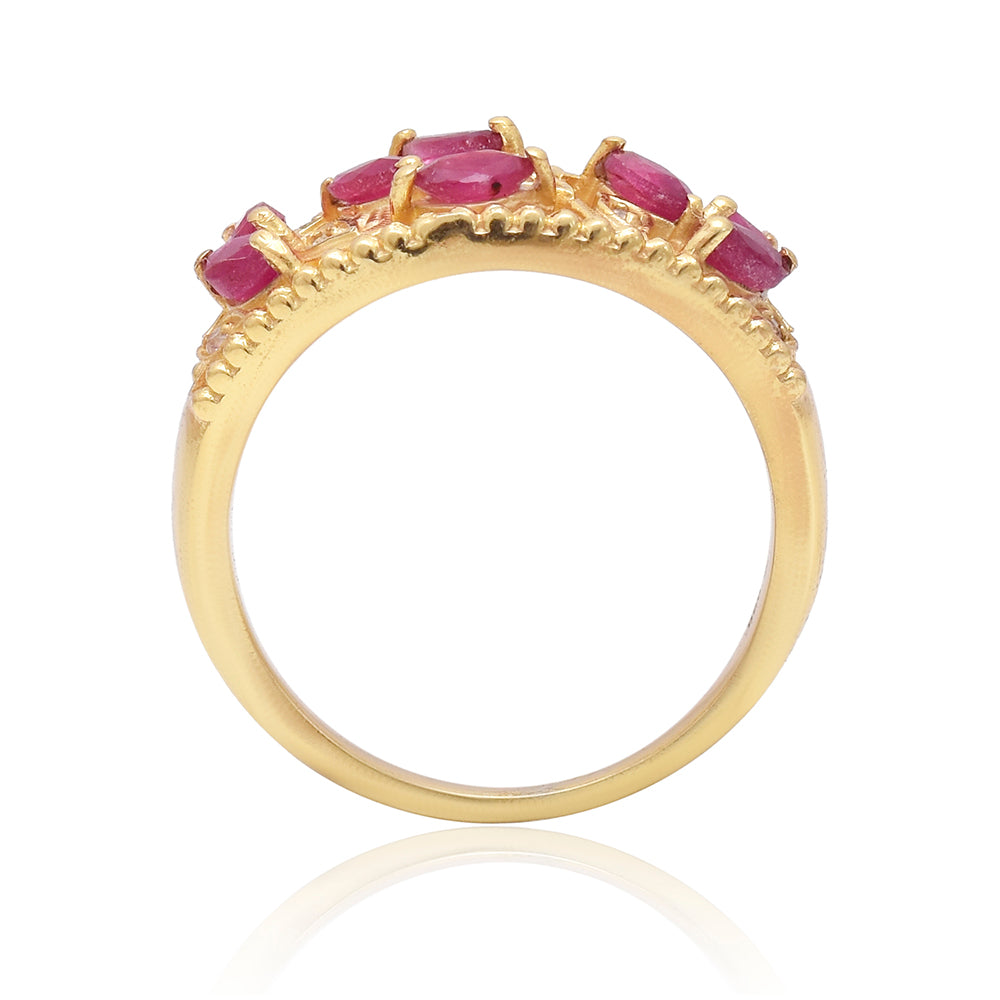 Kullattu hopeaSormus Malagassin Rubiinilla ja Valkoisella Topaasilla