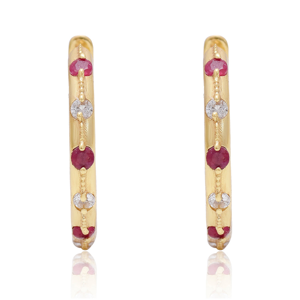 Kullatut hopeat Korvakorut Malagassin Rubiinilla ja Valkoisella Topaasilla