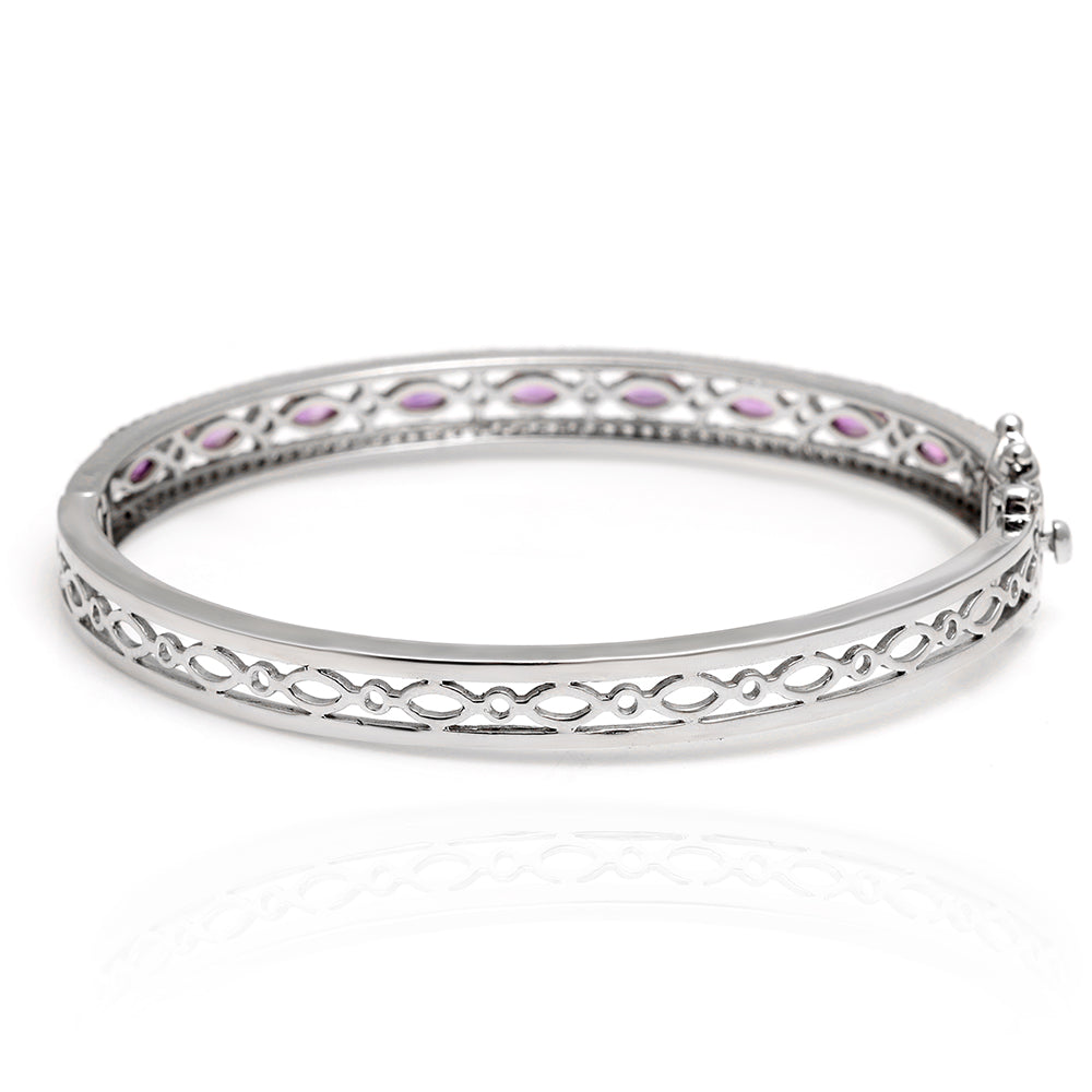 HopeaRannekoru Brasilian Smaragdilla ja Valkoisella Topaasilla