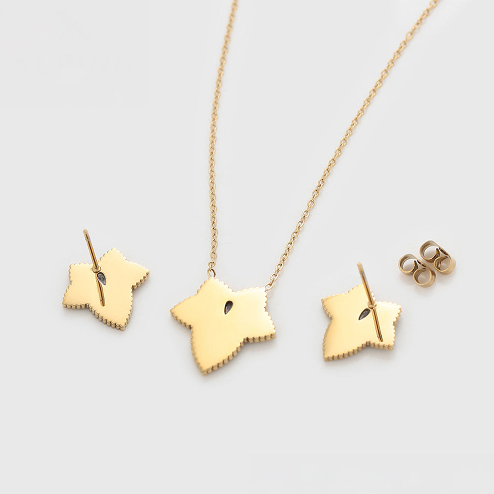 Kullattu TeräsSetti Vihreällä Emporia® Kristallilla ja Valkoisella Emporia® Kristallilla ( Kaulakoru+Korvakorut )