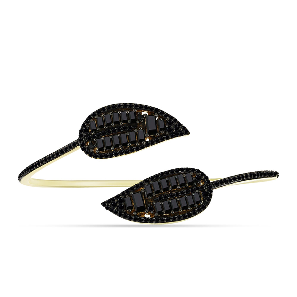 Kullattu hopeaRannerenkaalla Mustalla Spinellillä