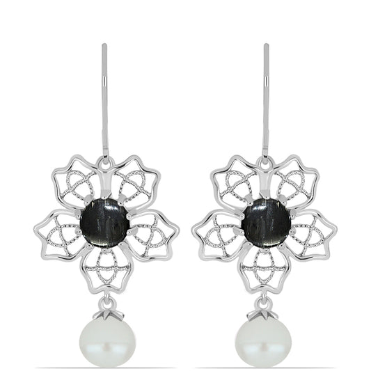 HopeaKorvakorut Picasson Jasperilla ja Makeanveden Valkoisella HelmellÀ