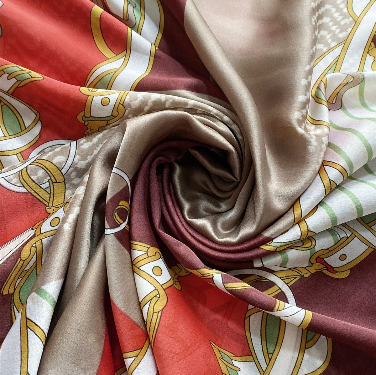 Silkkihuivi/-saali, 90 cm x 180 cm, solkikuvioitu
