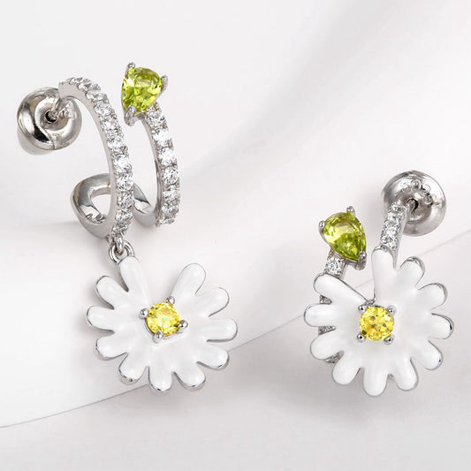 Kullattu TeräsKorvakorut Valkoisella Emporia® Kristallilla ja Keltaisella Emporia® Kristallilla