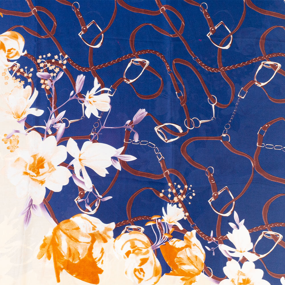 Floral Embrace -huivi, 85 x 180 cm, sininen, 100% vegaaninen silkki 3 