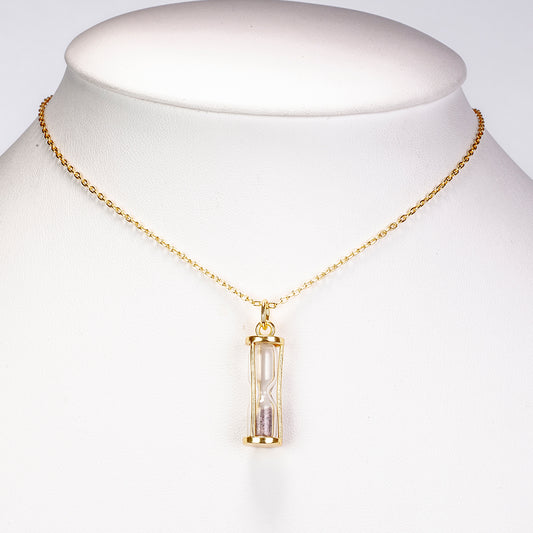 Kullattu TeräsKaulakoru Thairubiinilla