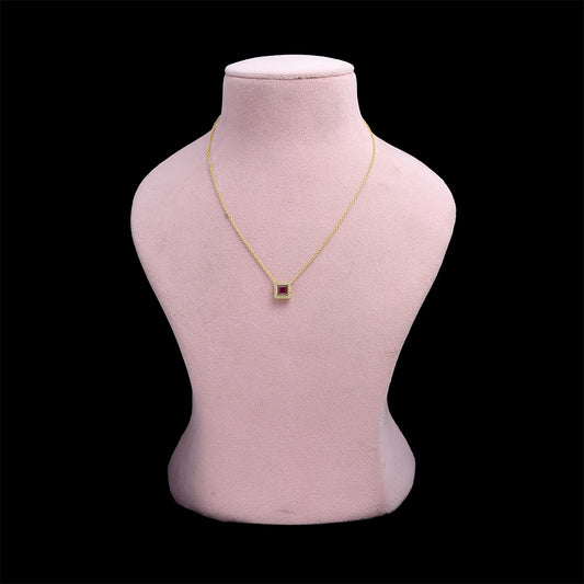 Kullattu hopeaKaulakoru Malagassin Rubiinilla ja Valkoisella Topaasilla