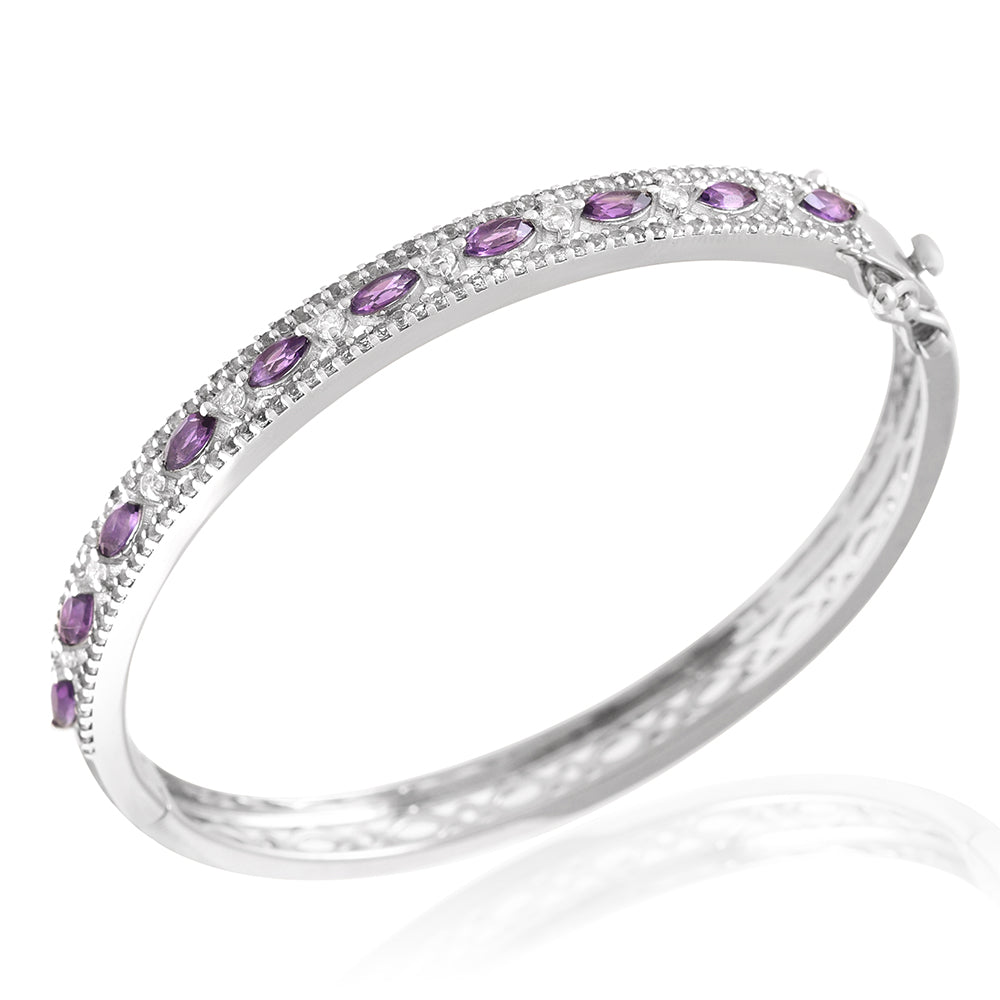 HopeaRannekoru Brasilian Smaragdilla ja Valkoisella Topaasilla