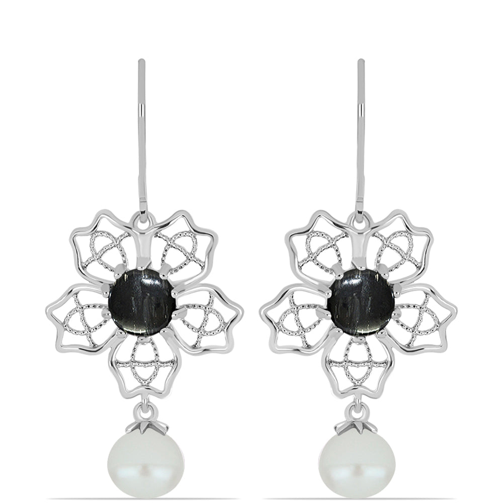 HopeaKorvakorut Picasson Jasperilla ja Makeanveden Valkoisella Helmellä 1 