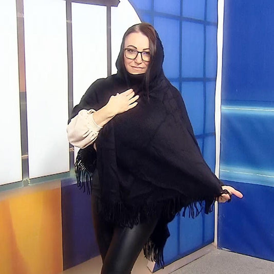 Neulottu poncho korkealla kauluksella, 50 cm x 70 cm x 335 cm, musta