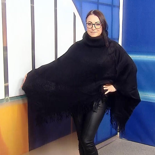 Neulottu poncho korkealla kauluksella, 50 cm x 70 cm x 335 cm, musta