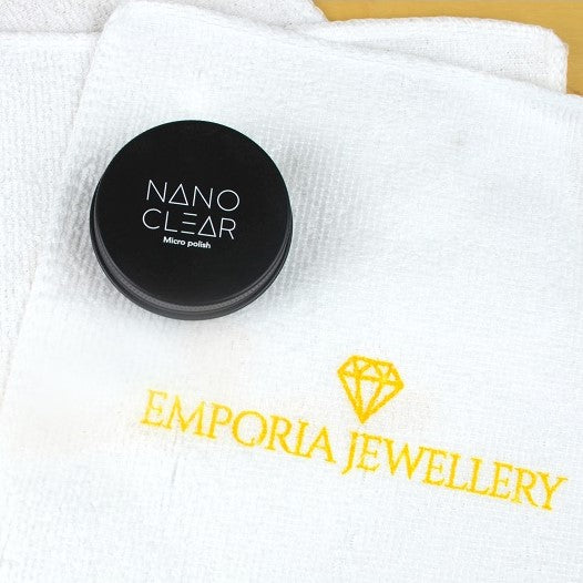 Nano Clear korunpuhdistaja, kiillotus- ja naarmunpoistoaine jalokiville ja kelloille 30 ml + 3 kpl mikrokuitupuhdistusliinaa kaupan päälle
